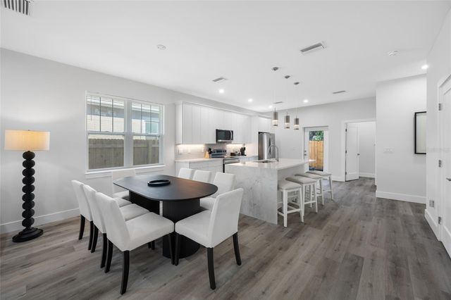 2150 43RD TERRACE N, St Petersburg, FL 33714