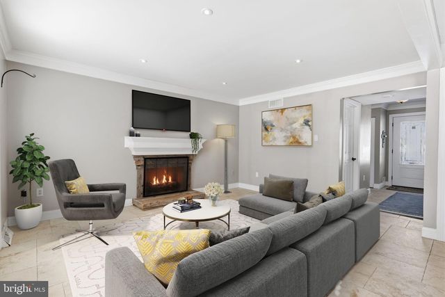 23 WHITE SWAN WAY, Langhorne, PA 19047