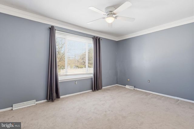 23 WHITE SWAN WAY, Langhorne, PA 19047