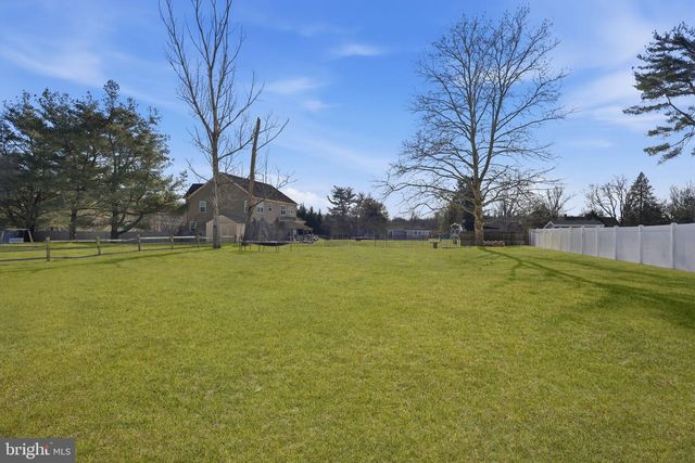 23 WHITE SWAN WAY, Langhorne, PA 19047