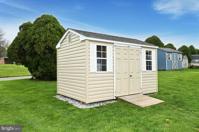 103 CARBRIDGE RD E, Stewartstown, PA 17363