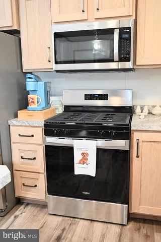 103 CARBRIDGE RD E, Stewartstown, PA 17363