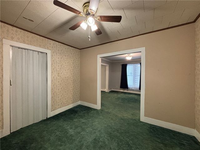 96 Yarnell Street, Kane Boro, PA 16735