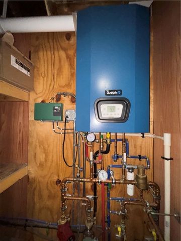 96 Yarnell Street, Kane Boro, PA 16735