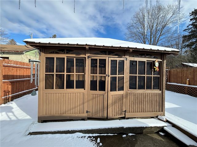 96 Yarnell Street, Kane Boro, PA 16735