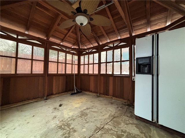 96 Yarnell Street, Kane Boro, PA 16735