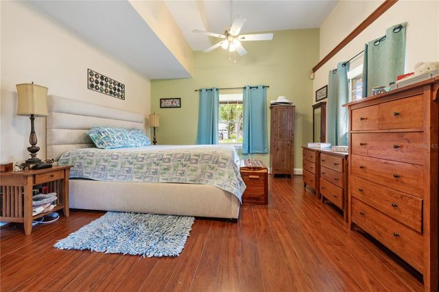 285 LAKEVIEW DRIVE, Tarpon Springs, FL 34689