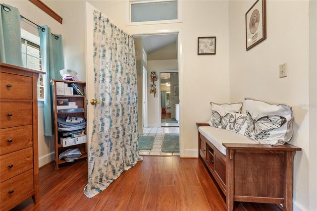 285 LAKEVIEW DRIVE, Tarpon Springs, FL 34689
