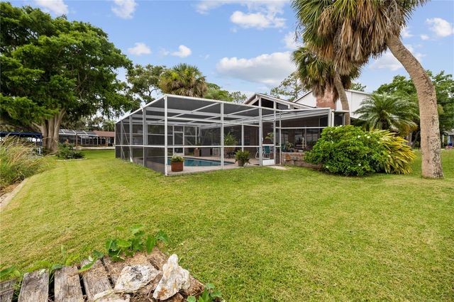 285 LAKEVIEW DRIVE, Tarpon Springs, FL 34689