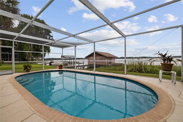 285 LAKEVIEW DRIVE, Tarpon Springs, FL 34689