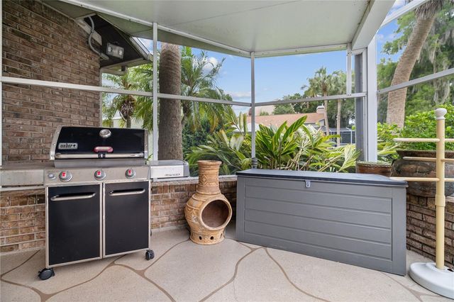 285 LAKEVIEW DRIVE, Tarpon Springs, FL 34689