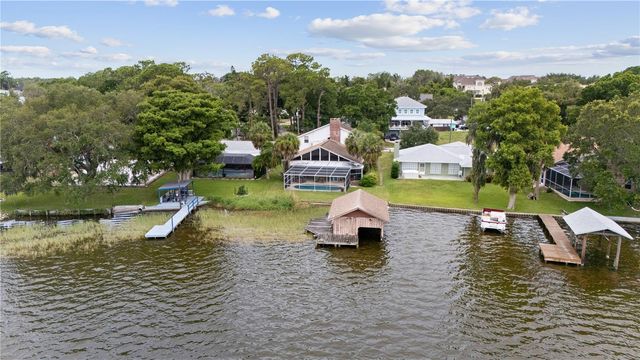 285 LAKEVIEW DRIVE, Tarpon Springs, FL 34689