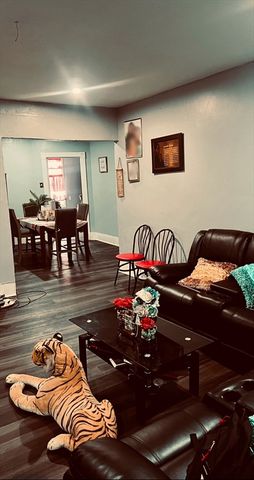 72-74 Mason St, Worcester, MA 01610