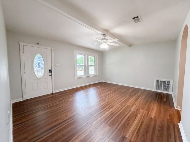 801 Cannon Drive, Euless, TX 76040