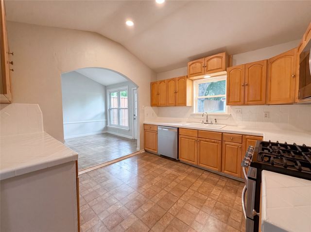 801 Cannon Drive, Euless, TX 76040