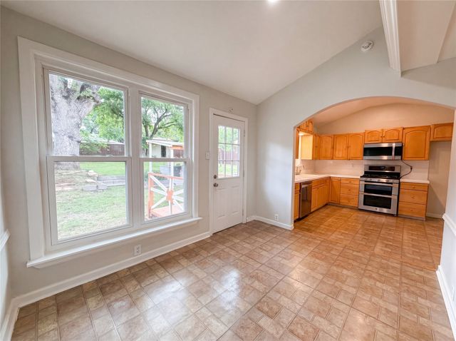 801 Cannon Drive, Euless, TX 76040