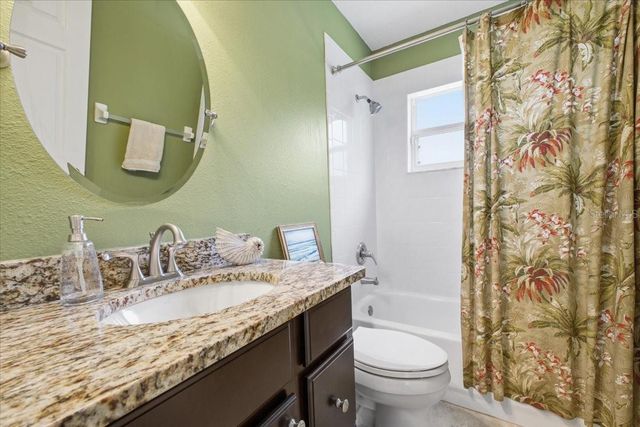2726 VALENCIA GROVE DRIVE, Valrico, FL 33596