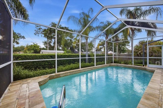 2726 VALENCIA GROVE DRIVE, Valrico, FL 33596