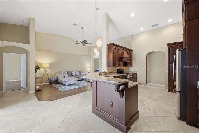 2726 VALENCIA GROVE DRIVE, Valrico, FL 33596