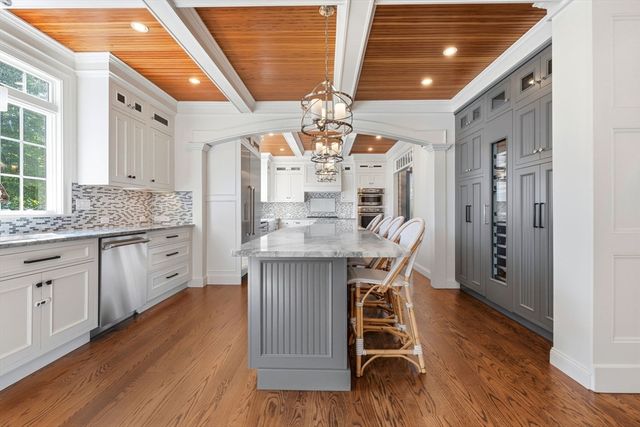 19 High Ridge Rd, Topsfield, MA 01983