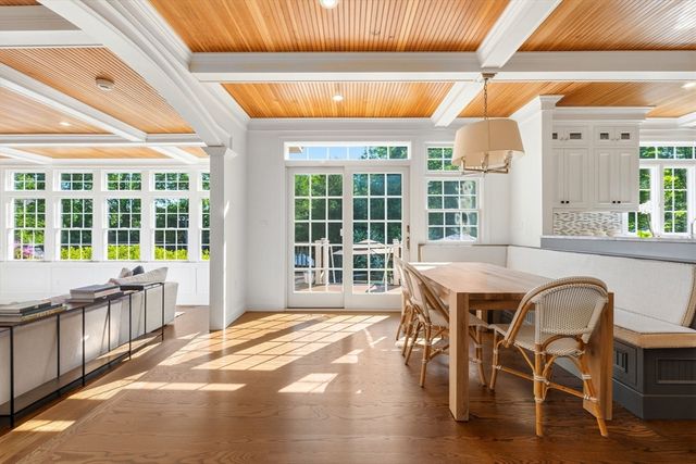 19 High Ridge Rd, Topsfield, MA 01983