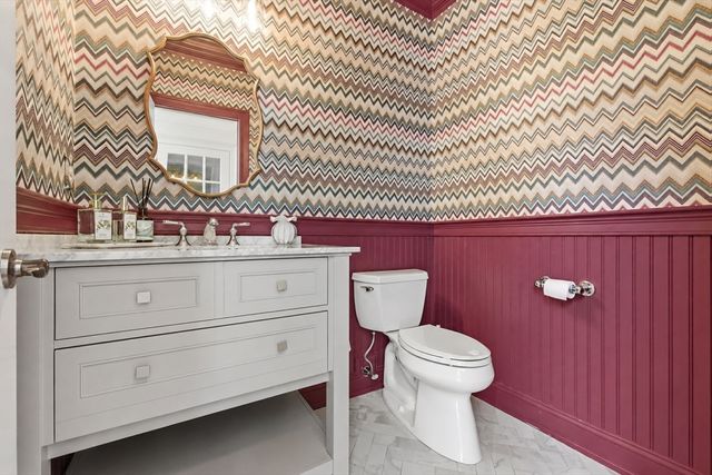 19 High Ridge Rd, Topsfield, MA 01983