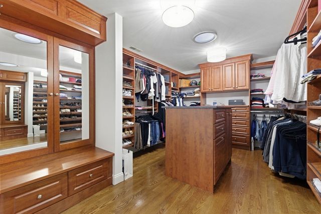 19 High Ridge Rd, Topsfield, MA 01983