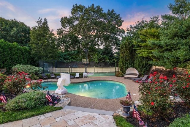 19 High Ridge Rd, Topsfield, MA 01983
