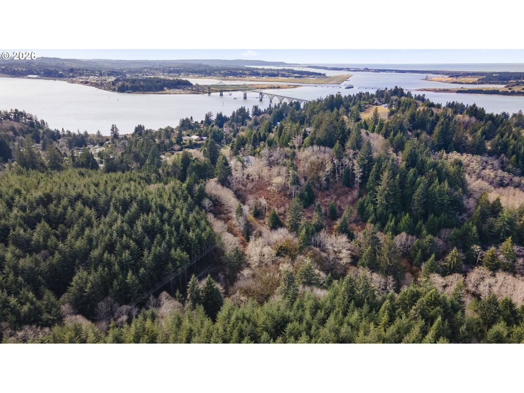 0 Finch Ln., North Bend, OR 97459