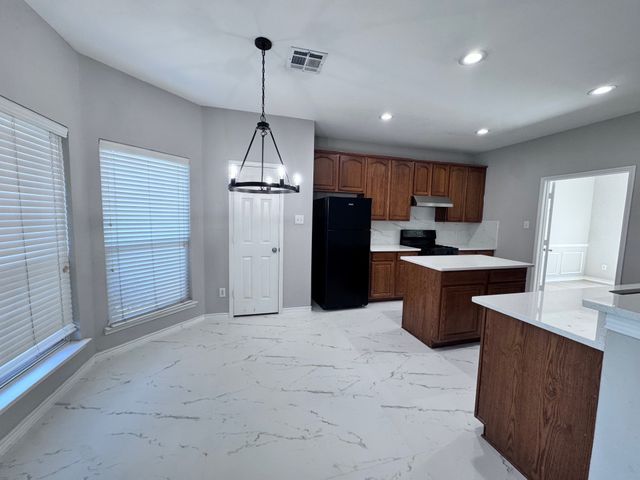 9520 Water Tree Drive, Mckinney, TX 75072