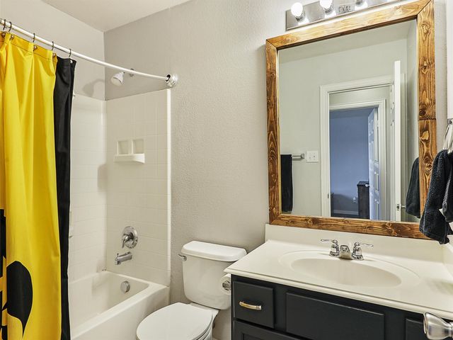 1100 Ainsworth Drive, Anna, TX 75409
