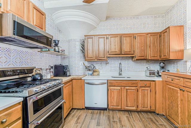 10 Bay Street Landing 5J, Staten Island, NY 10301