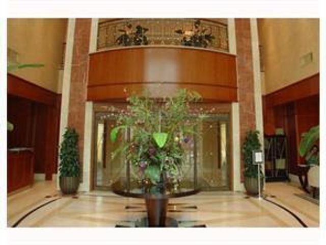 347 N NEW RIVER Drive E 406, Fort Lauderdale, FL 33301