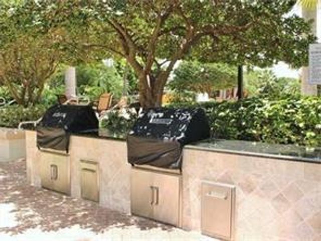 347 N NEW RIVER Drive E 406, Fort Lauderdale, FL 33301