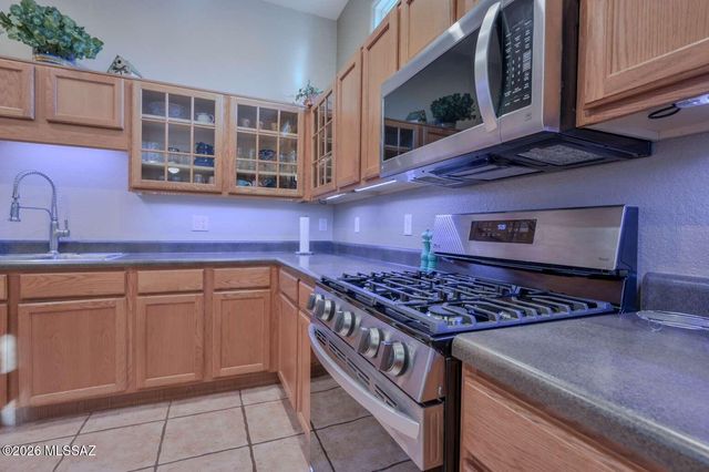 10373 E Loveless Gardner Lane, Tucson, AZ 85747