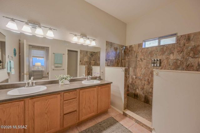 10373 E Loveless Gardner Lane, Tucson, AZ 85747