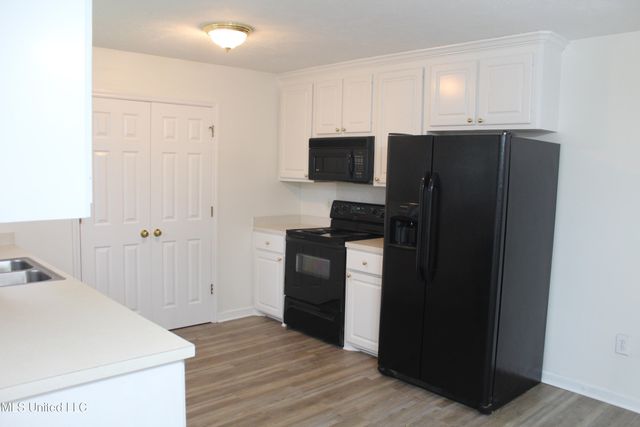 115 Dogwood Hill Drive, Florence, MS 39073