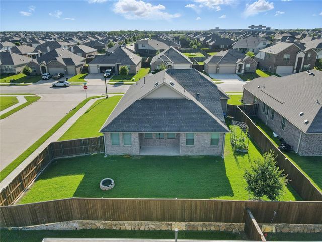 613 Chip Street, Little Elm, TX 75068