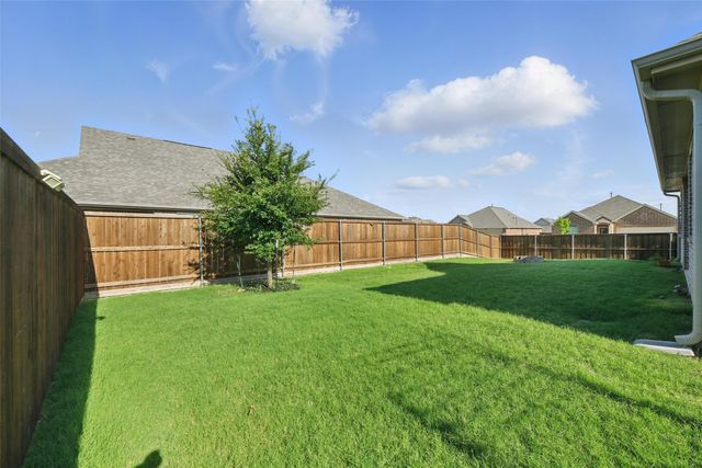 613 Chip Street, Little Elm, TX 75068