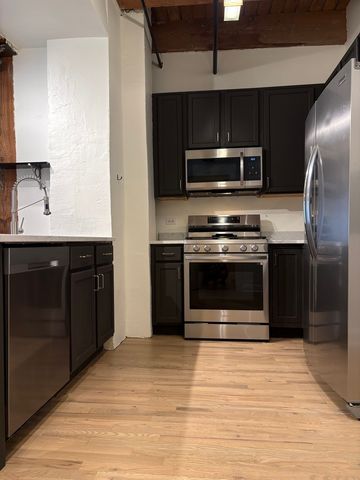 106 N Aberdeen Street 3G, Chicago, IL 60607