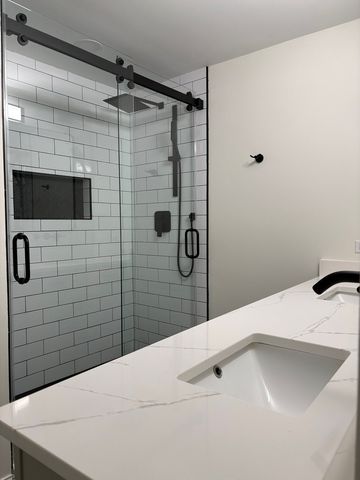 106 N Aberdeen Street 3G, Chicago, IL 60607