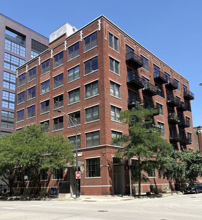106 N Aberdeen Street 3G, Chicago, IL 60607