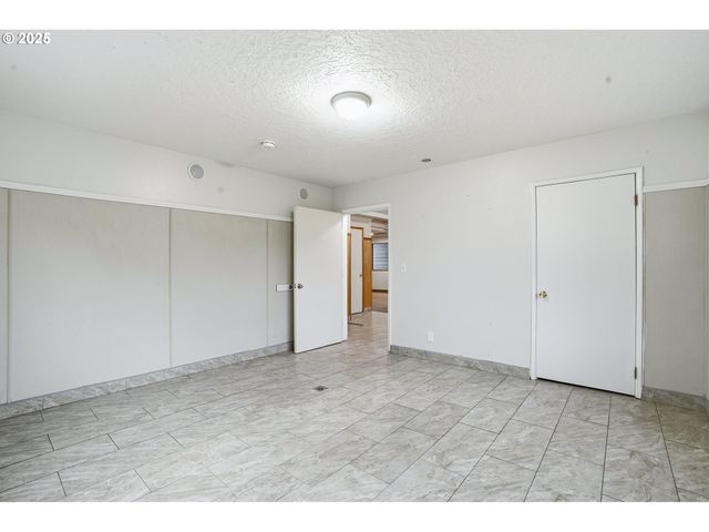 3524 Se 119TH Ave, Portland, OR 97266