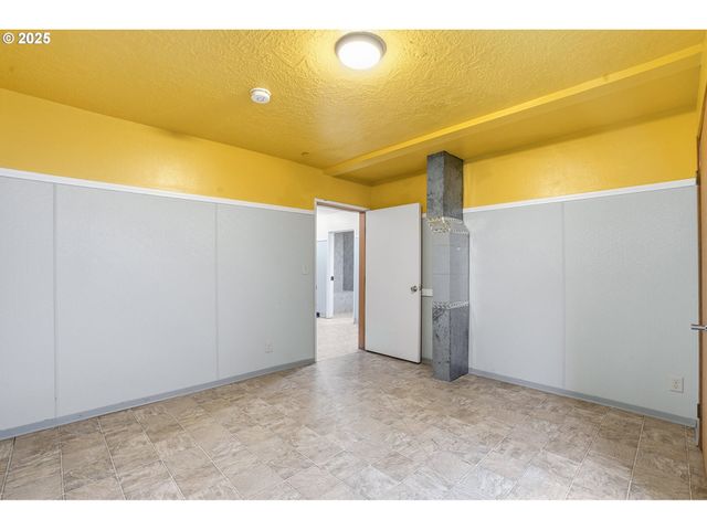 3524 Se 119TH Ave, Portland, OR 97266