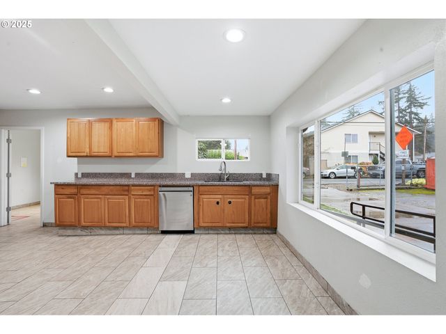 3524 Se 119TH Ave, Portland, OR 97266