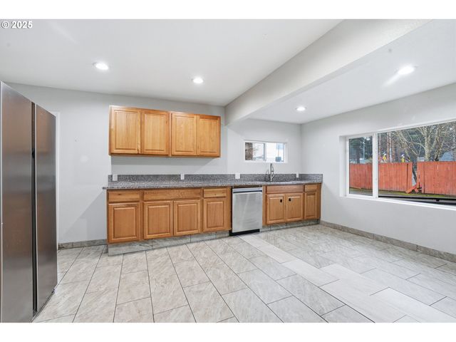 3524 Se 119TH Ave, Portland, OR 97266