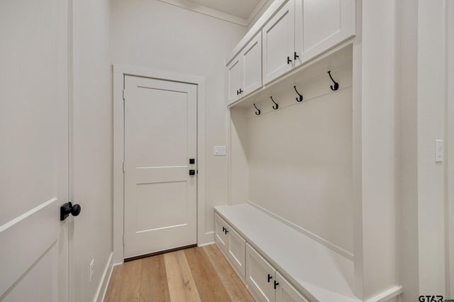 15083 Sweet Springs Dr, Tyler, TX 75703