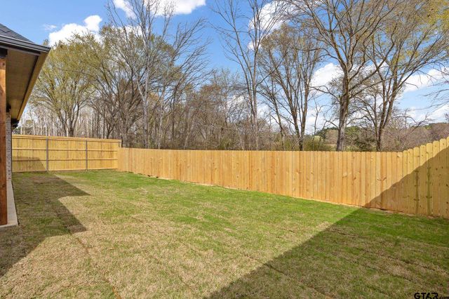 15083 Sweet Springs Dr, Tyler, TX 75703