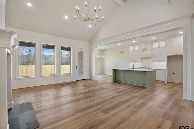 15083 Sweet Springs Dr, Tyler, TX 75703