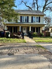 1811 W Dakota Avenue, Chickasha, OK 73018